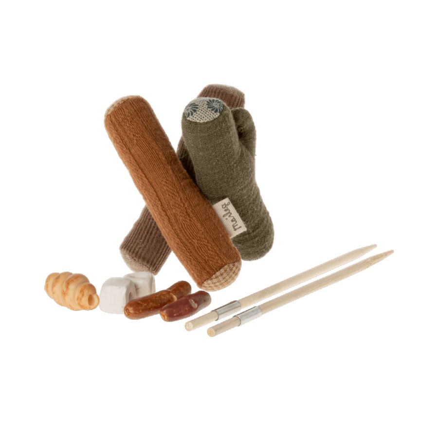 Maileg Bonfire Set Mouse